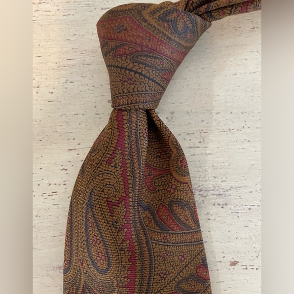 BROOKS BROTHERS MAKERS Hand Made in USA Vintage Paisley Silk Tie Burg (Multi) - Picture 4 of 7